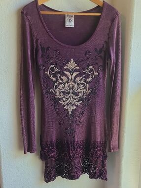 Vocal Purple Long Sleeve Embellished Tunic with Lace Hem